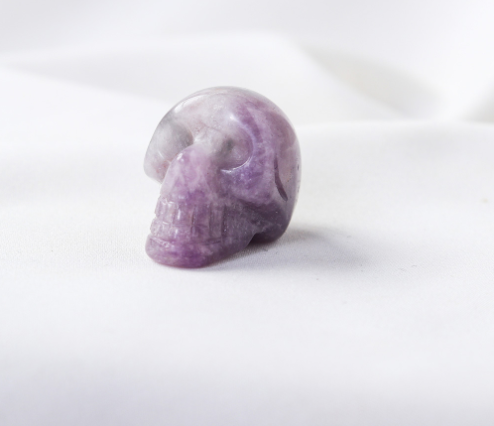 Hand Carved Amethyst Skull Reiki Healing Stone for Bar, Home Decoration
