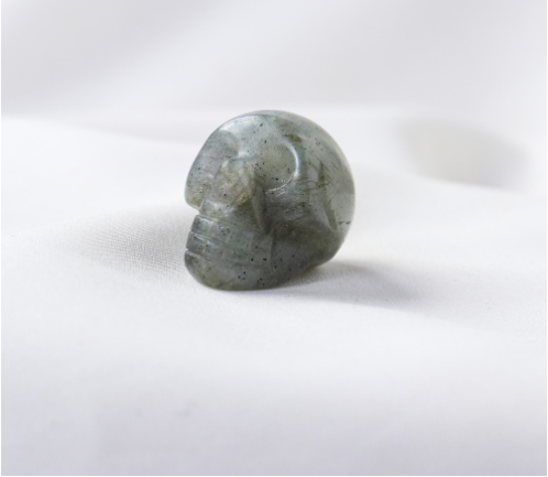Hand Carved Skull Sculpture Reiki Healing Stone for Bar, Home Decoration