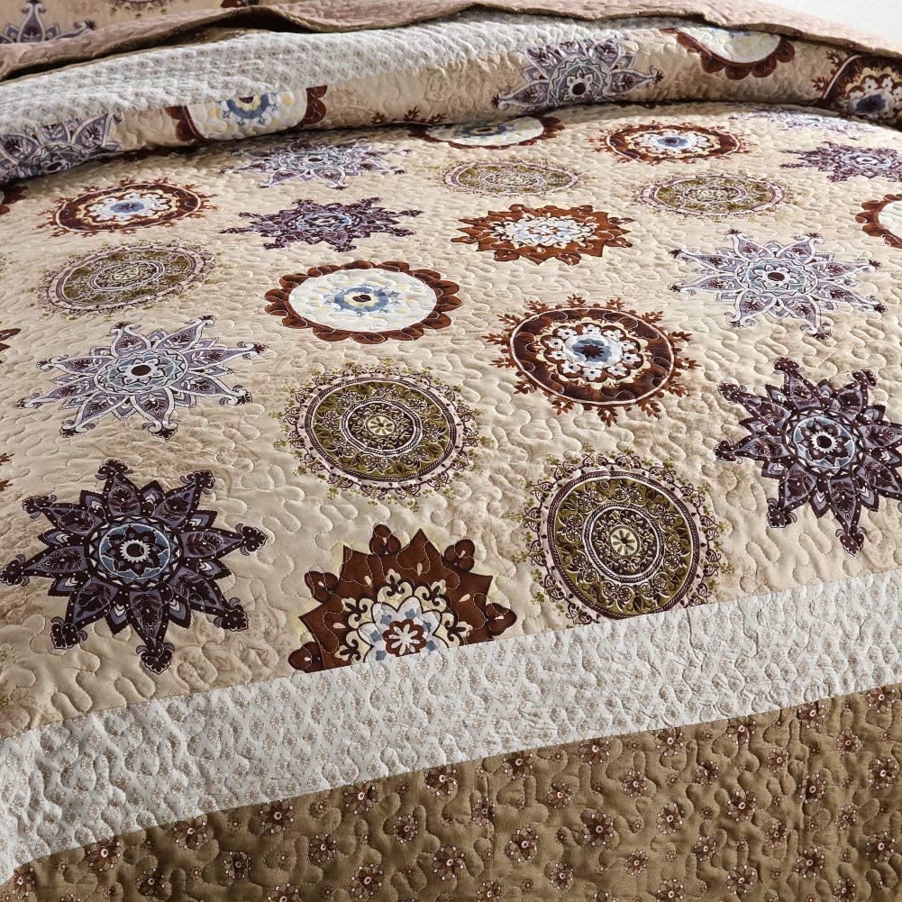 Microfiber Reversible Quilt, Sham in Round Shield Pattern