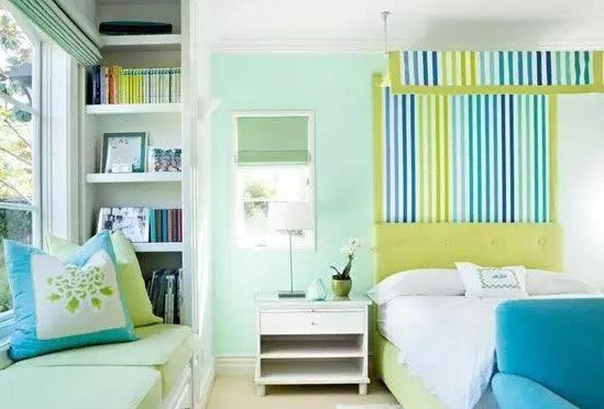 Add Colors to Creat a Spring Bedroom
