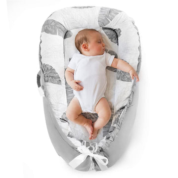 Husa de somn respirabila pentru nou nascut Baby Nest, 100% bumbac, cu imprimeu frunze de banana 