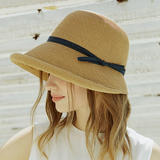 Female Summer Wide Brim Elegant Black Strap Sun Visor Vacation Straw Hat