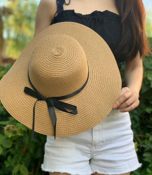 Vintage Style Foldable Summer Straw Hat with Wide Brim