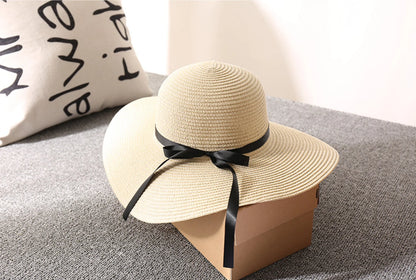 Vintage Style Foldable Summer Straw Hat with Wide Brim