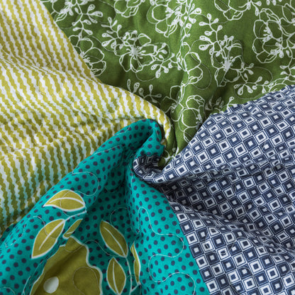 Quilt Bedspread Sets-Checkered Floral Reversible Coverlet Set,Queen/King Size