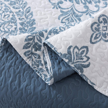 Microfiber Quilt Set Quilted Bedspread Lightweight Coverlet Set Blue Floral Printed Oversized Quilted Bedding Set with Shams