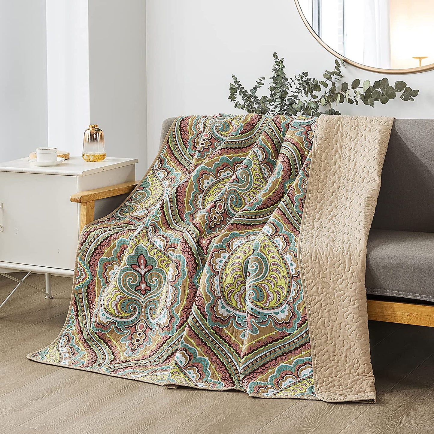 Quilted Throw Blanket for Bed Couch Sofa, European Paisley Blossom