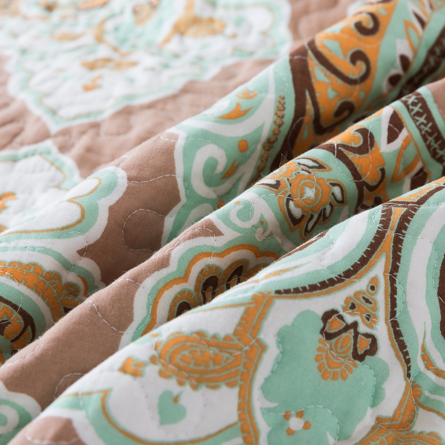 Quilt Bedspread Sets-Bohemian Circles Pattern Reversible Coverlet Set