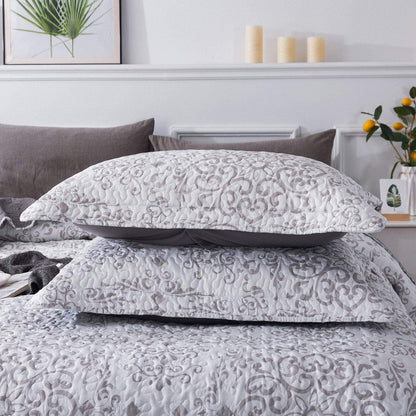 Microfiber Reversible Quilt, Sham in Painted Floral Vase Pattern