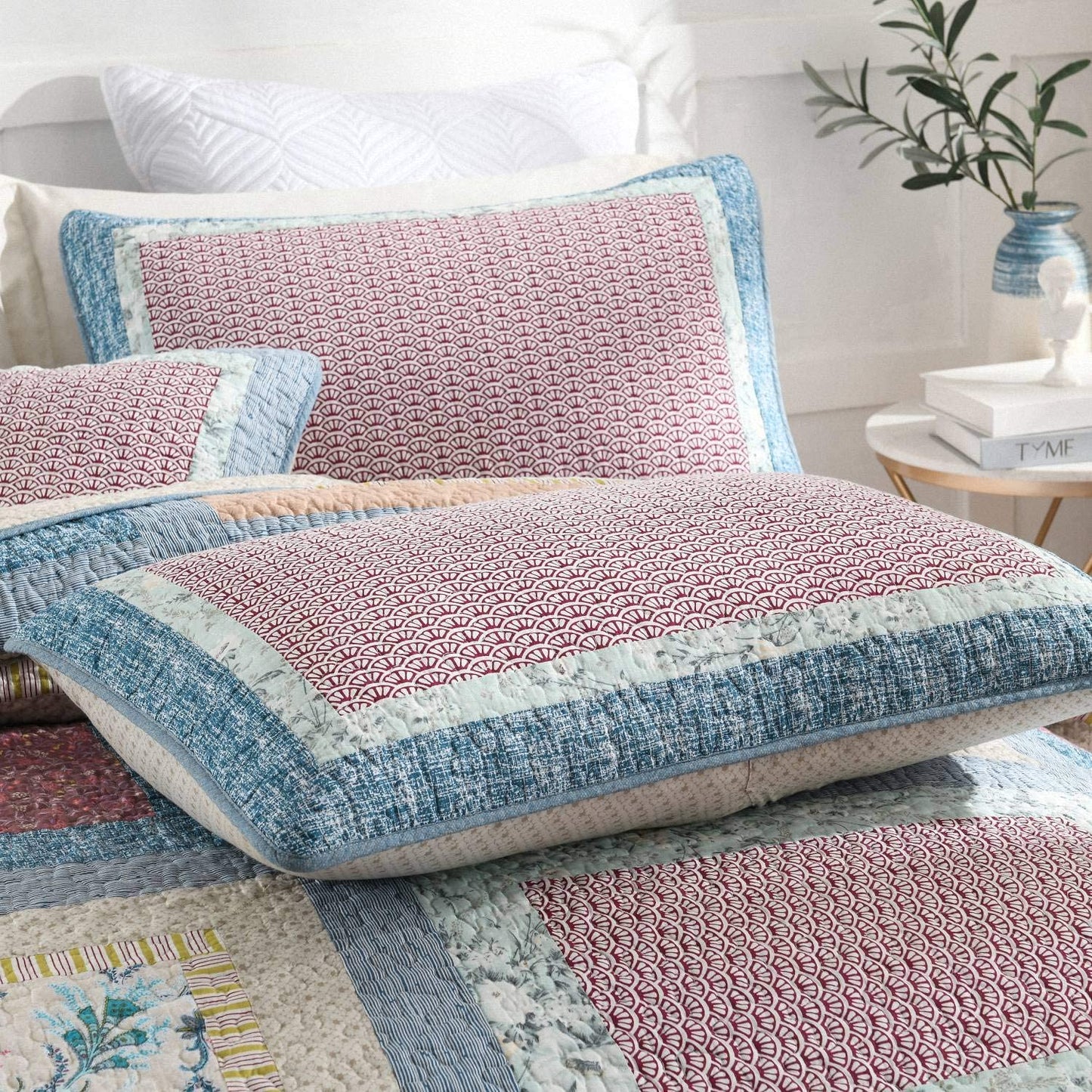 Cotton Bohemian Floral Pattern Bedspread Quilt Set with Real Stitched Embroidery
