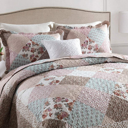 Microfiber Reversible Quilt,Sham in Brown Checked Floral Pattern