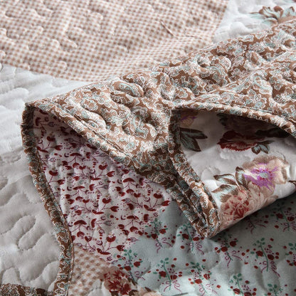 Microfiber Reversible Quilt,Sham in Brown Checked Floral Pattern