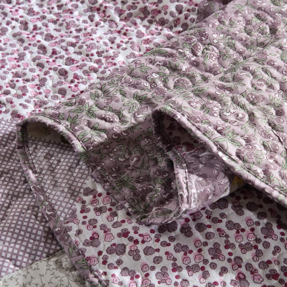 Microfiber Reversible Quilt, Sham in Purple Checked Floral Pattern