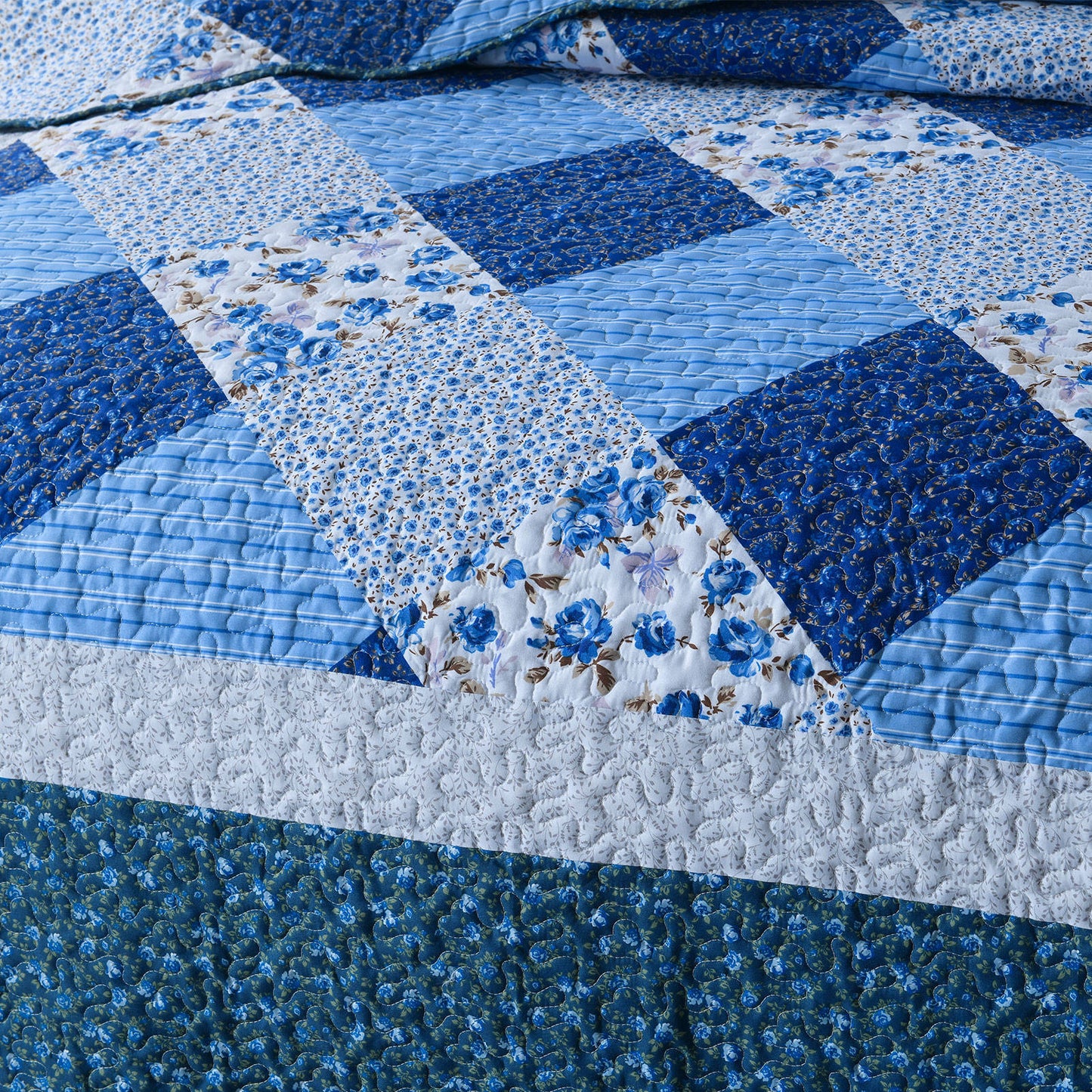 Microfiber Quilt Sets Lightweight Coverlet Set with Shams Quilted Bedding Set, Blue Floral Patchwork